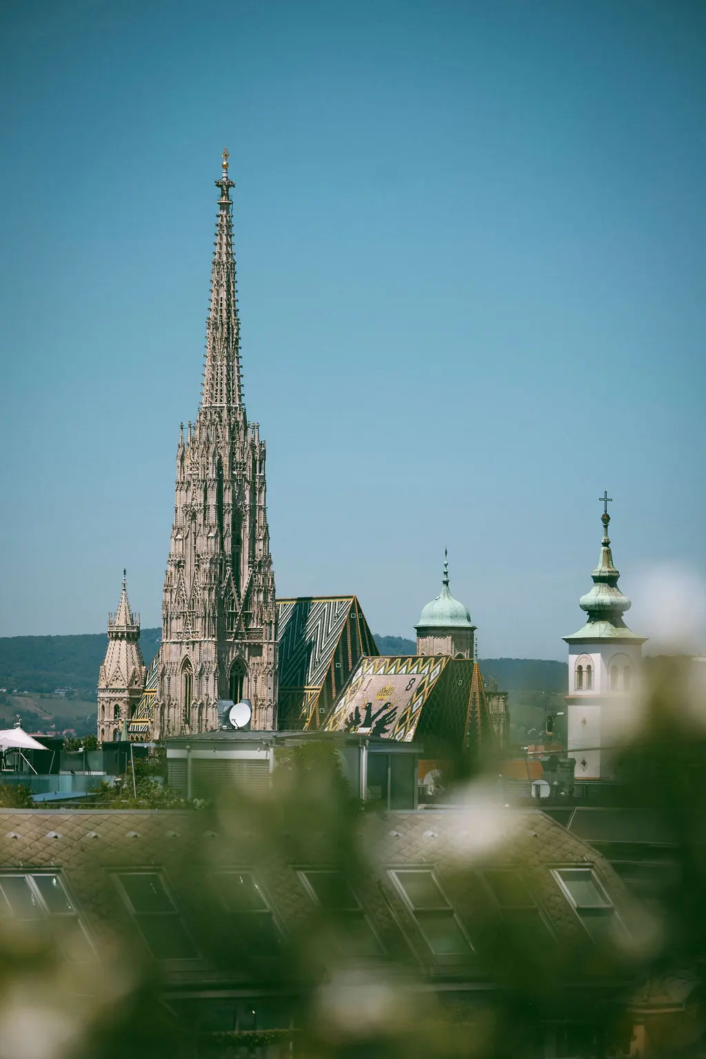 Blick von der Atmosphere Rooftop Bar auf den Stephansdom